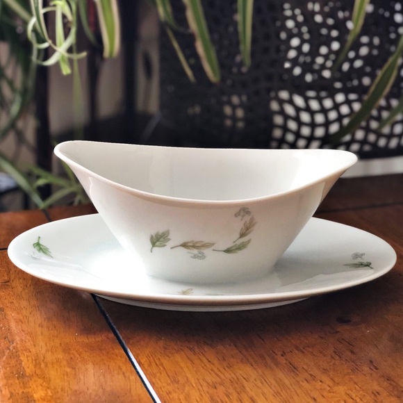 Vintage 80s Amcrest Gravy Bowl/Boat w/ Underplate Japan Fine China 3”x7”x9” - Picture 1 of 9